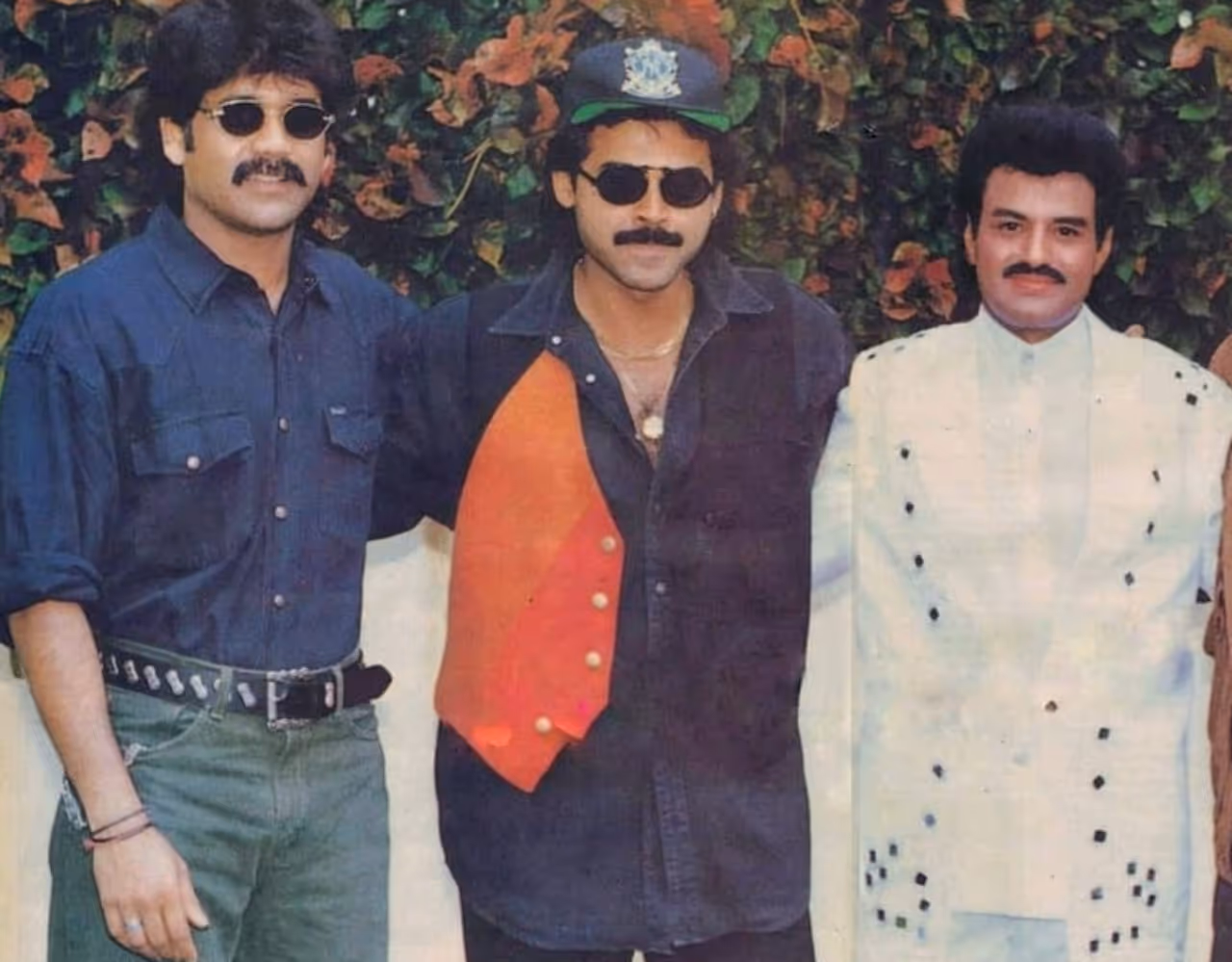 `త్రిమూర్తులు` చిత్రంలో కలిసి కనిపించిన వెంకీ, బాలయ్య, నాగ్ `త్రిమూర్తులు` చిత్రంలో కలిసి కనిపించిన వెంకీ, బాలయ్య, నాగ్