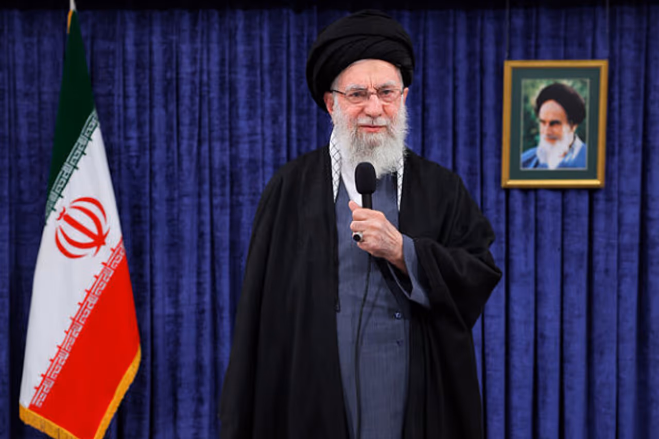 যুদ্ধে নিহত আয়াতুল্লাহ আলি খামেনেই যুদ্ধে নিহত আয়াতুল্লাহ আলি খামেনেই