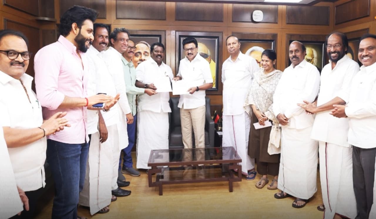 திமுக காங்கிரஸ் தொகுதி பங்கீடு கையெழுத்து திமுக காங்கிரஸ் தொகுதி பங்கீடு கையெழுத்து