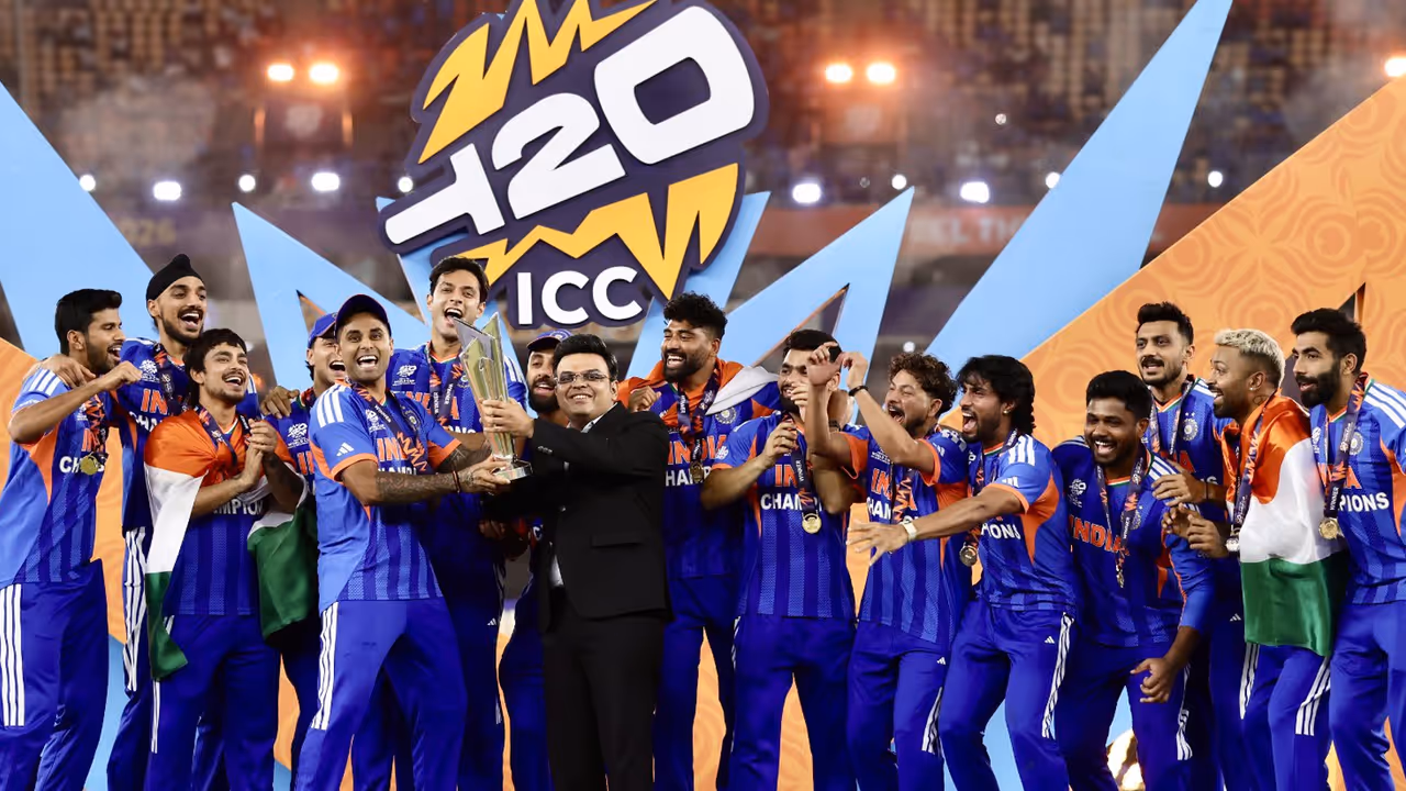 ಸೂಪರ್ಸ್ಟಾರ್ ಸೂಪರ್ಸ್ಟಾರ್