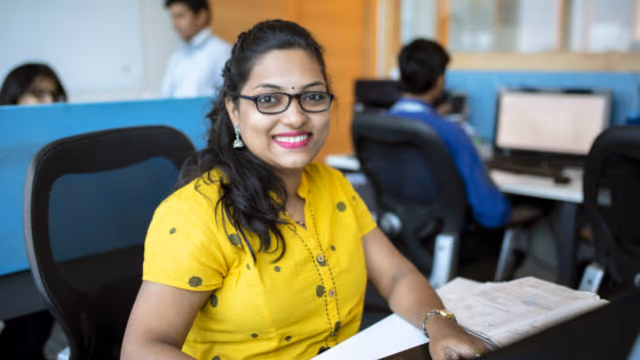 తెలుగు మహిళలకు బంపరాఫర్.. తెలుగు మహిళలకు బంపరాఫర్..