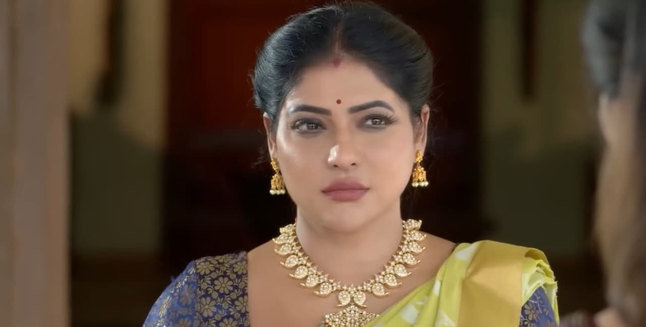 Karthigai Deepam Serial Chandrakala emotional drama Karthigai Deepam Serial Chandrakala emotional drama