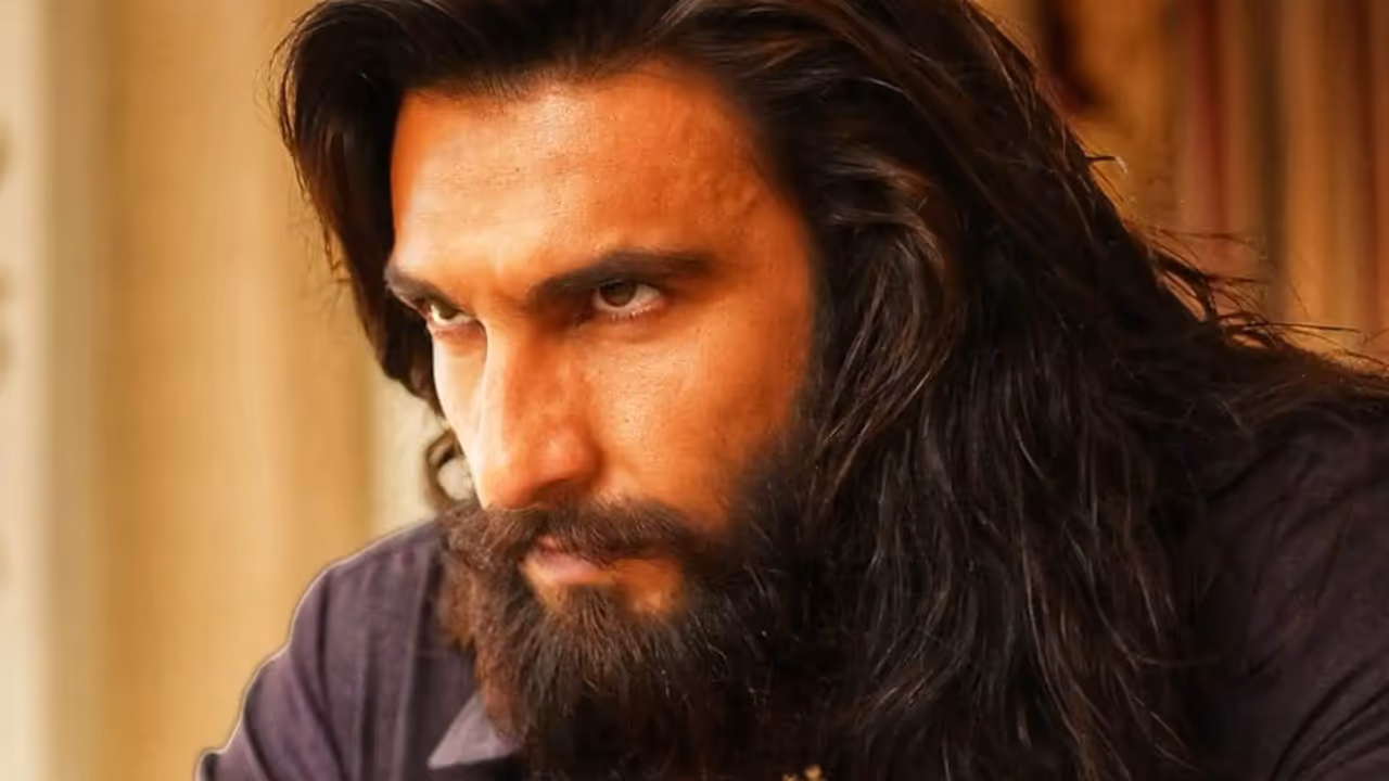 'धुरंधर : द रिवेंज' का पहले दिन का कलेक्शन कितना? 'धुरंधर : द रिवेंज' का पहले दिन का कलेक्शन कितना?