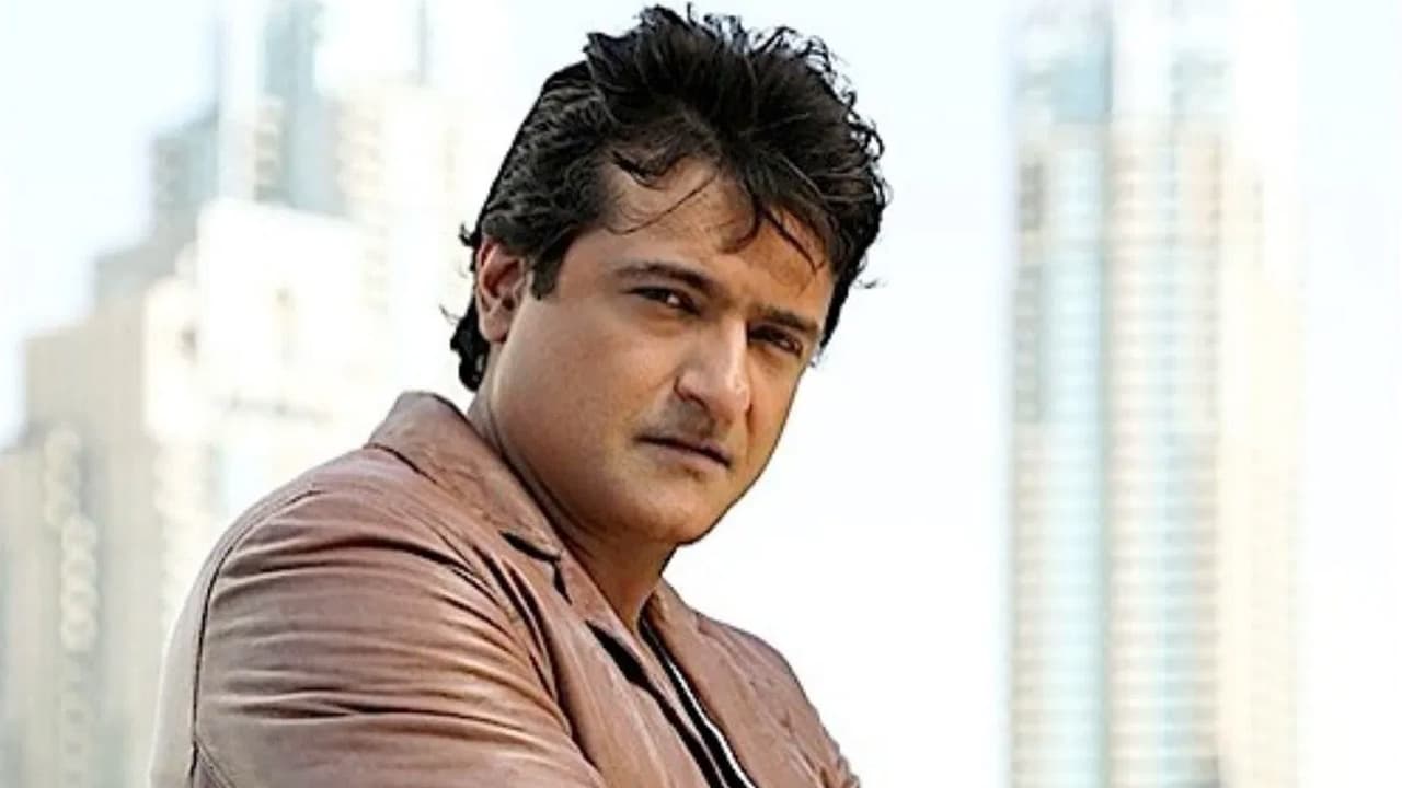 54 साल के हुए अरमान कोहली 54 साल के हुए अरमान कोहली