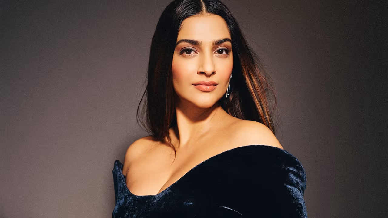 सोनम कपूर ने इंस्टाग्राम पर शेयर की खुशखबरी सोनम कपूर ने इंस्टाग्राम पर शेयर की खुशखबरी