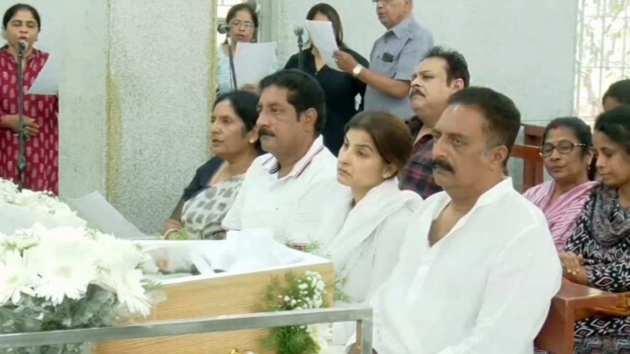 ವಯೋಸಹಜ ಕಾಯಿಲೆಯಿಂದ ನಿಧರಾದ ಸ್ವರ್ಣಲತಾ ವಯೋಸಹಜ ಕಾಯಿಲೆಯಿಂದ ನಿಧರಾದ ಸ್ವರ್ಣಲತಾ