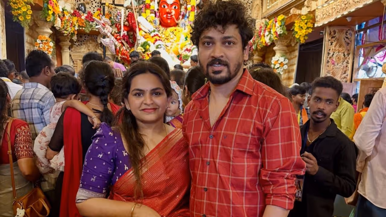 ಶ್ರೀಕರನೇ ಶ್ರೀನಿವಾಸನೇ ಹಾಡಿನ ಕಾಂಟ್ರವರ್ಸಿ ಶ್ರೀಕರನೇ ಶ್ರೀನಿವಾಸನೇ ಹಾಡಿನ ಕಾಂಟ್ರವರ್ಸಿ