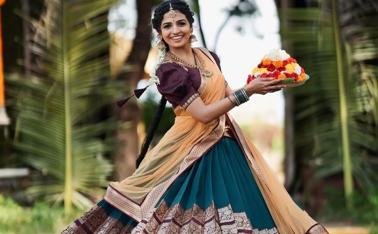 నాగదుర్గ స్టెప్పులకు యూట్యూబ్ షేక్ అవ్వాల్సిందే.. నాగదుర్గ స్టెప్పులకు యూట్యూబ్ షేక్ అవ్వాల్సిందే..