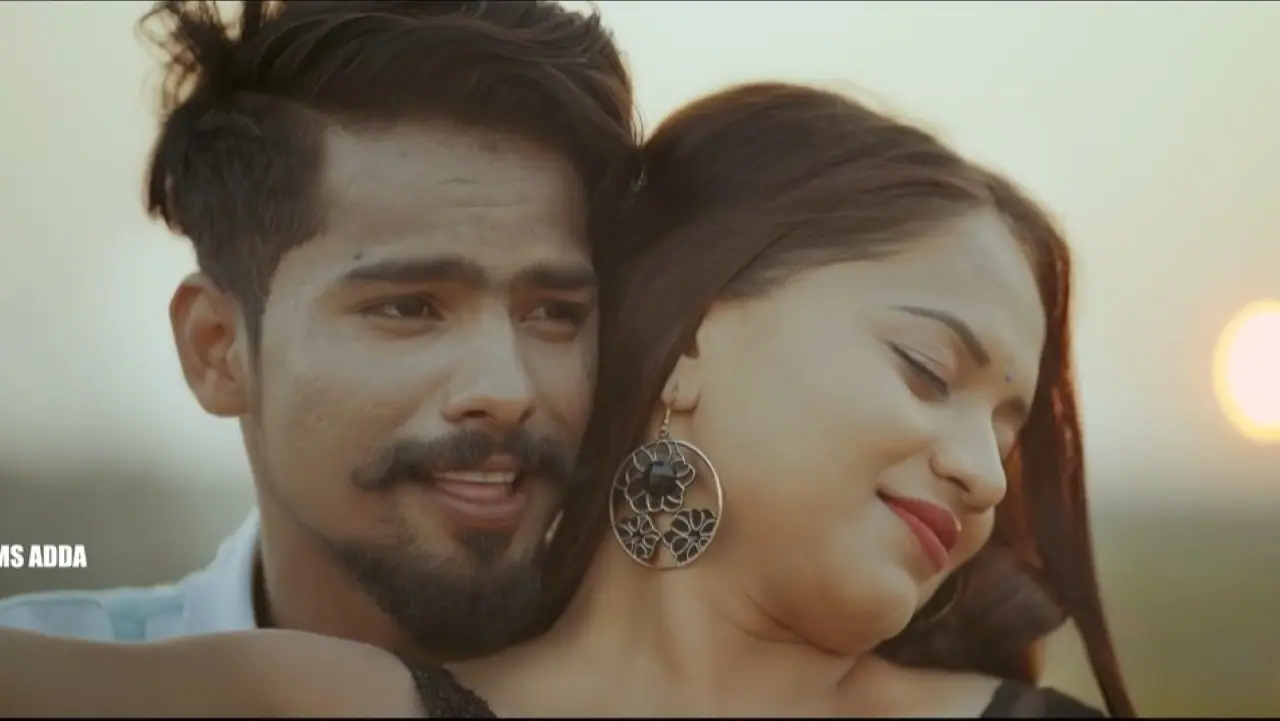 ప్రేమికులకు పిచ్చెక్కిస్తున్న ఓ సిన్నా రాములమ్మ సాంగ్ ప్రేమికులకు పిచ్చెక్కిస్తున్న ఓ సిన్నా రాములమ్మ సాంగ్