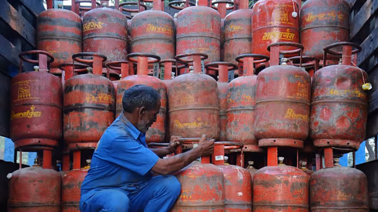 கேஸ் சிலிண்டர் தட்டுப்பாடு கேஸ் சிலிண்டர் தட்டுப்பாடு