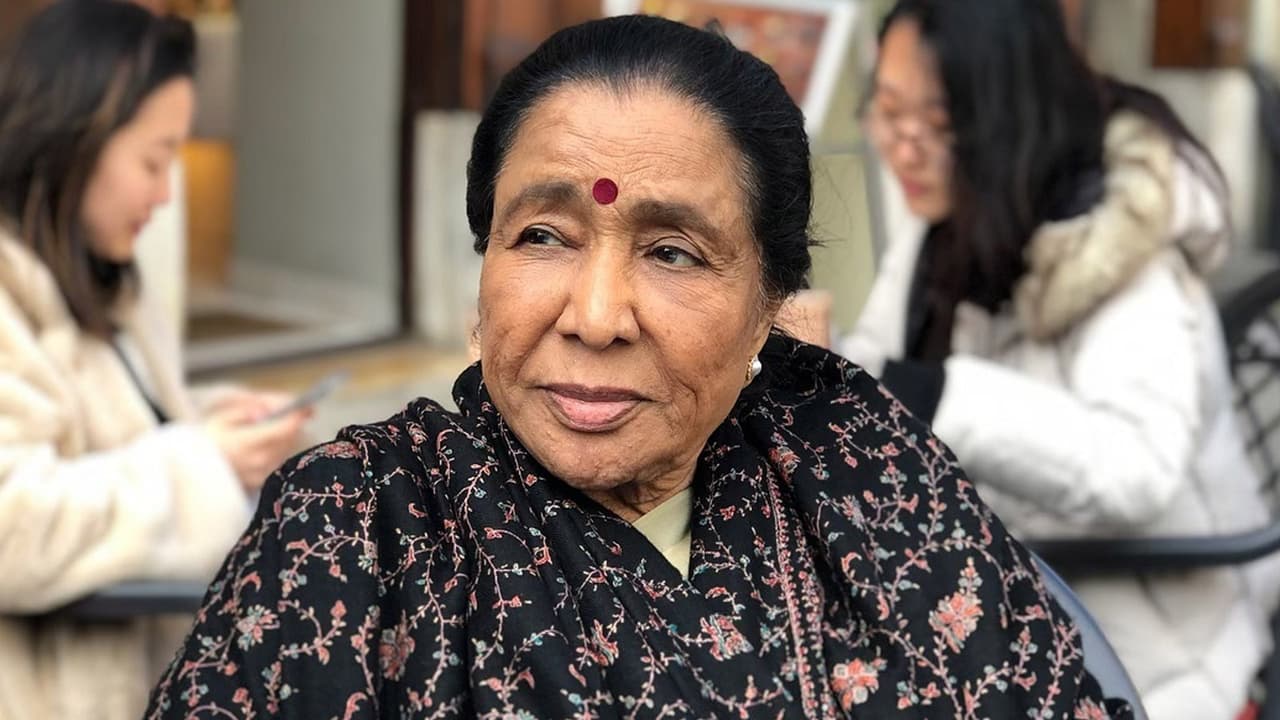 नहीं रही फेमस सिंगर आशा भोसले नहीं रही फेमस सिंगर आशा भोसले