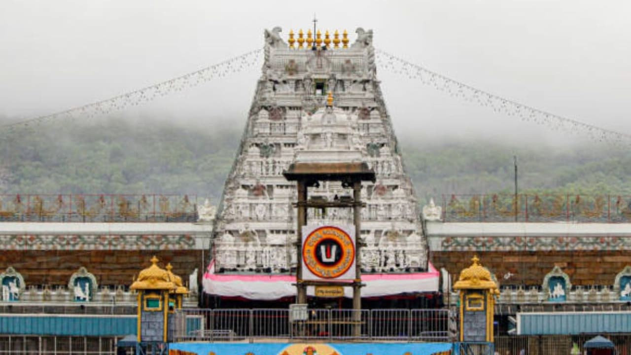 వేసవిలో భారీ రద్దీకి ప్రత్యేక చర్యలు వేసవిలో భారీ రద్దీకి ప్రత్యేక చర్యలు