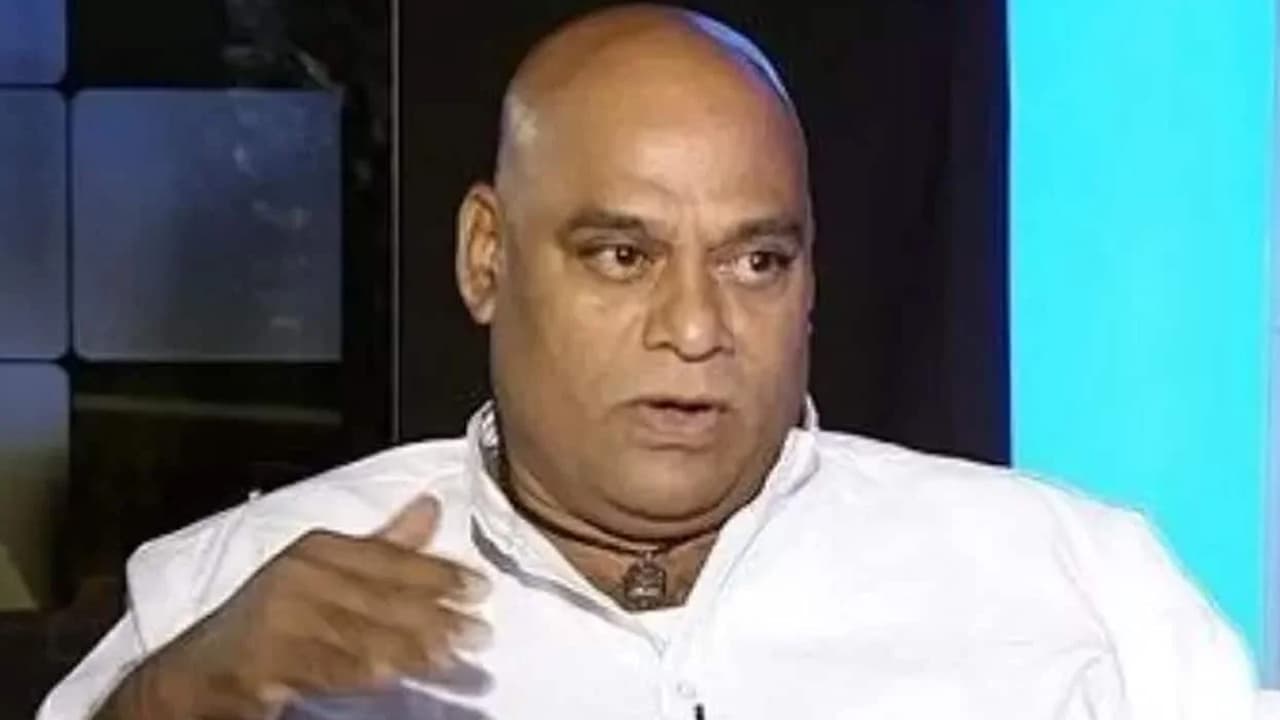 ఆలస్యంగా గుర్తింపుపొందిన నటుడు.. ఆలస్యంగా గుర్తింపుపొందిన నటుడు..