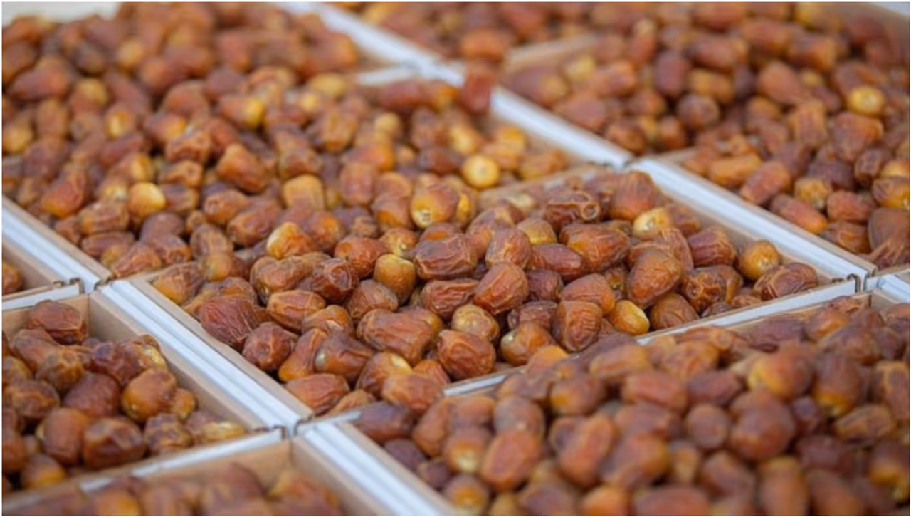 ஆரோக்கியத்தை அள்ளித்தரும் பேரீச்சம் பழம் ஆரோக்கியத்தை அள்ளித்தரும் பேரீச்சம் பழம்