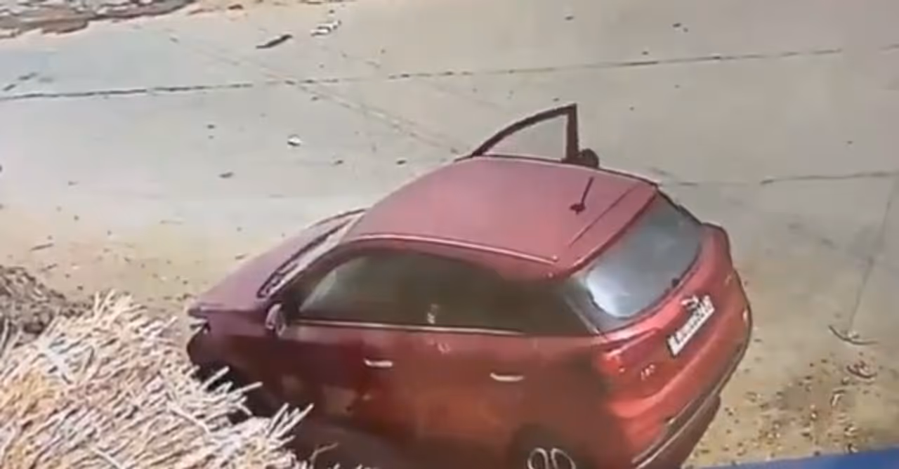 Two sisters die after getting trapped inside parked car in Rajasthan’s Alwar amid extreme heat Two sisters die after getting trapped inside parked car in Rajasthan’s Alwar amid extreme heat