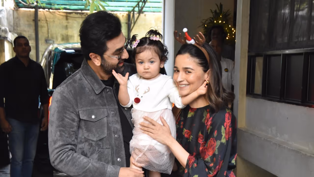 రణ్బీర్ కపూర్ లగ్జరీ అపార్ట్మెంట్ రణ్బీర్ కపూర్ లగ్జరీ అపార్ట్మెంట్