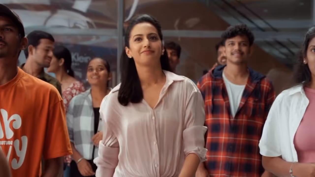 సైలెంట్గా వచ్చి డాన్స్తో ఇండస్ట్రీని ఊపేసిన తేజస్విని.. నెక్స్ట్ హీరోయిన్ ఎంట్రీనా? సైలెంట్గా వచ్చి డాన్స్తో ఇండస్ట్రీని ఊపేసిన తేజస్విని.. నెక్స్ట్ హీరోయిన్ ఎంట్రీనా?