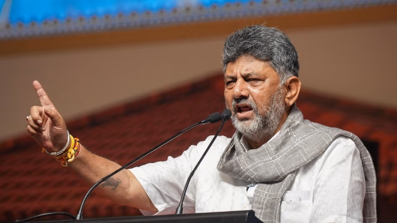 ಡಿಕೆ ಶಿವಕುಮಾರ್ ಡಿಕೆ ಶಿವಕುಮಾರ್