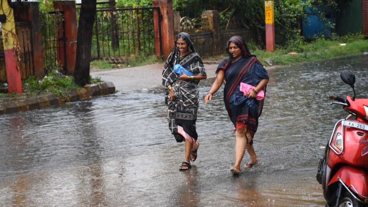 ಮುಂಗಾರು ಮಳೆ ಮುಂಗಾರು ಮಳೆ