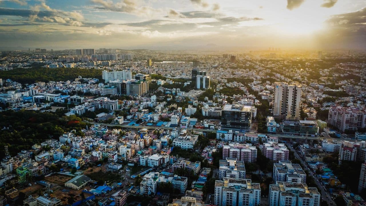 ಬೆಂಗಳೂರಿನಲ್ಲಿ ಕೈಗೆಟುಕುವ ದರದಲ್ಲಿ ಬಾಡಿಗೆ ಮನೆ ಸಿಗುವ 8 ಸ್ಥಳ ಬೆಂಗಳೂರಿನಲ್ಲಿ ಕೈಗೆಟುಕುವ ದರದಲ್ಲಿ ಬಾಡಿಗೆ ಮನೆ ಸಿಗುವ 8 ಸ್ಥಳ