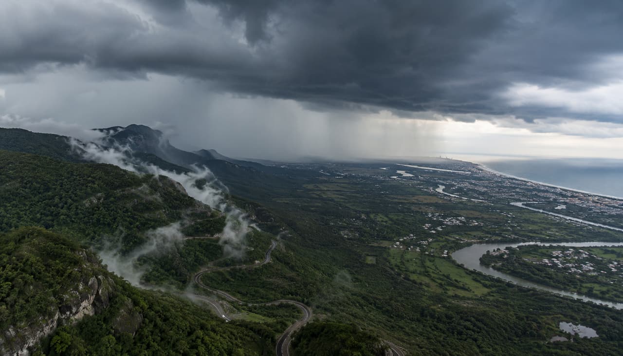 Heavy Rain and Thunderstorm Alert for Five Districts Heavy Rain and Thunderstorm Alert for Five Districts