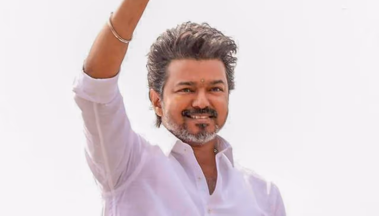 '200 ಕೋಟಿ ರೂ ಎಲ್ಲಿ, 2 ಲಕ್ಷ ರೂ ಎಲ್ಲಿ? '200 ಕೋಟಿ ರೂ ಎಲ್ಲಿ, 2 ಲಕ್ಷ ರೂ ಎಲ್ಲಿ?