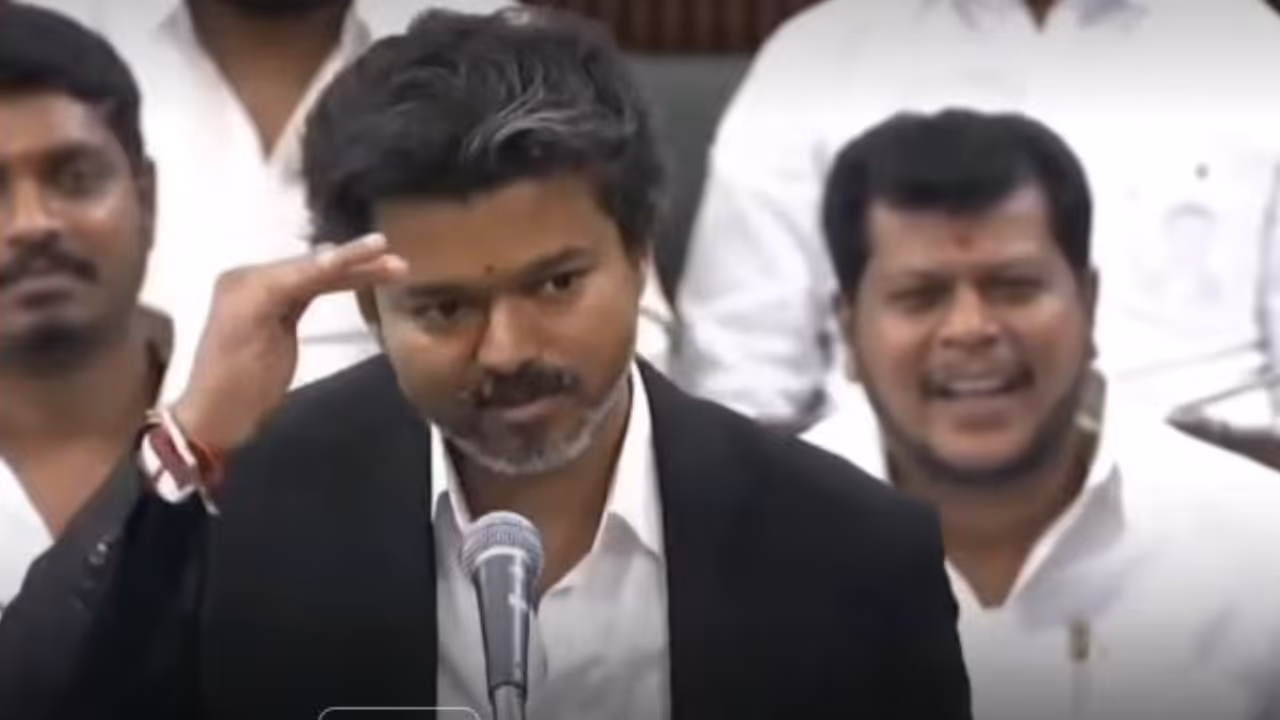 இது வெறும் ரீல் இல்லப்பா, ரியல்! மாஸ் காட்டும் விஜய்.! இது வெறும் ரீல் இல்லப்பா, ரியல்! மாஸ் காட்டும் விஜய்.!