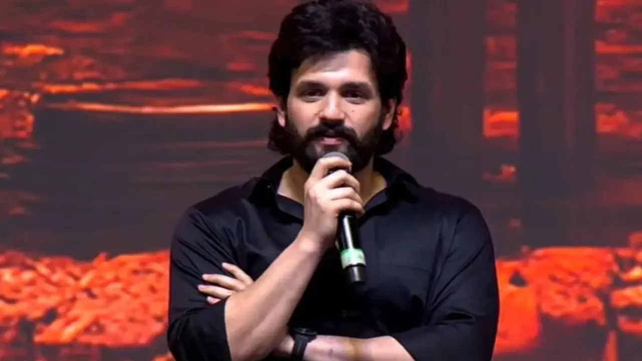 స్పీడ్ పెంచిన అక్కినేని అఖిల్.. స్పీడ్ పెంచిన అక్కినేని అఖిల్..