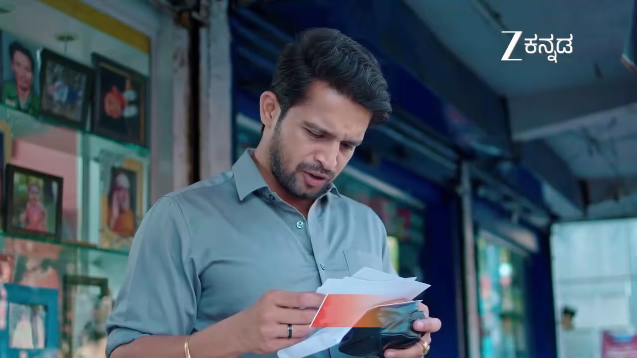 ಡಾಕ್ಟರ್ ಕರ್ಣ ಈಗ ಡಿಟೆಕ್ಟಿವ್ ಡಾಕ್ಟರ್ ಕರ್ಣ ಈಗ ಡಿಟೆಕ್ಟಿವ್
