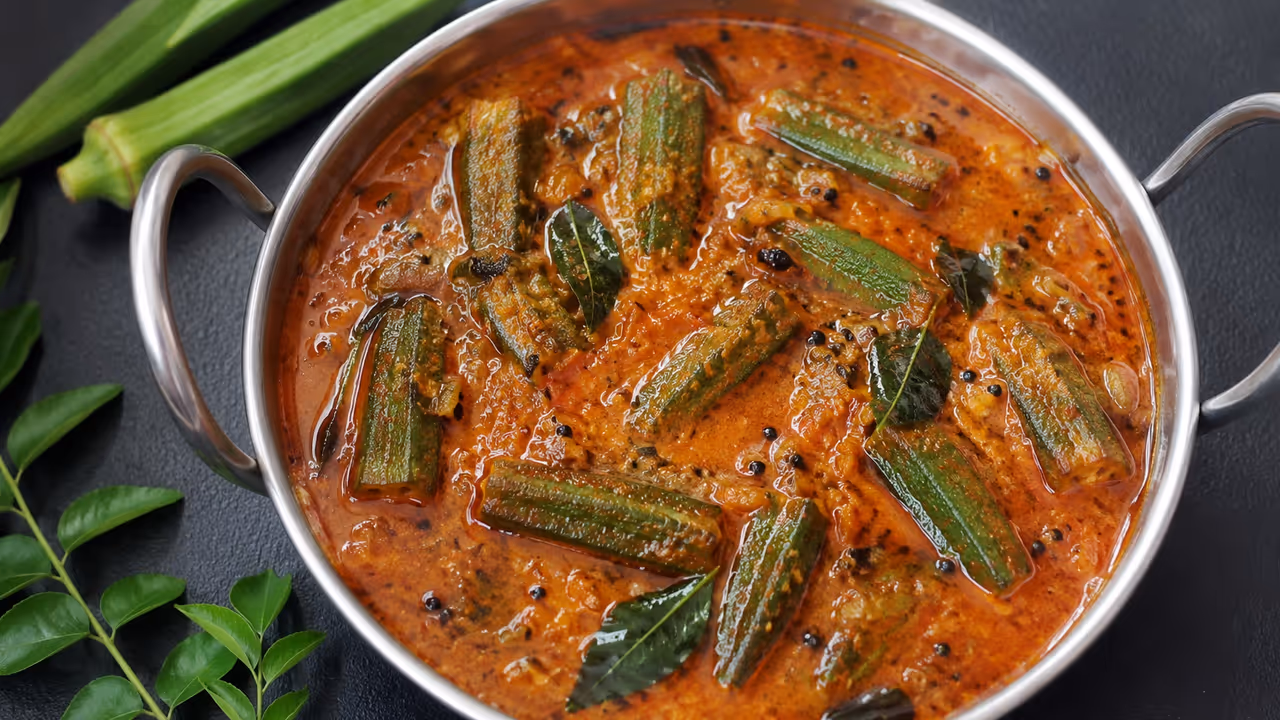 Vendakkai Kara Kuzhambu Vendakkai Kara Kuzhambu