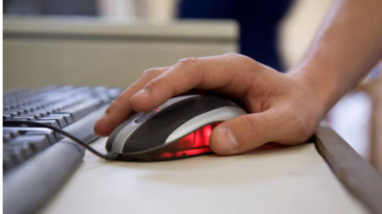 Why do Computer Mouse have Red Lights Why do Computer Mouse have Red Lights