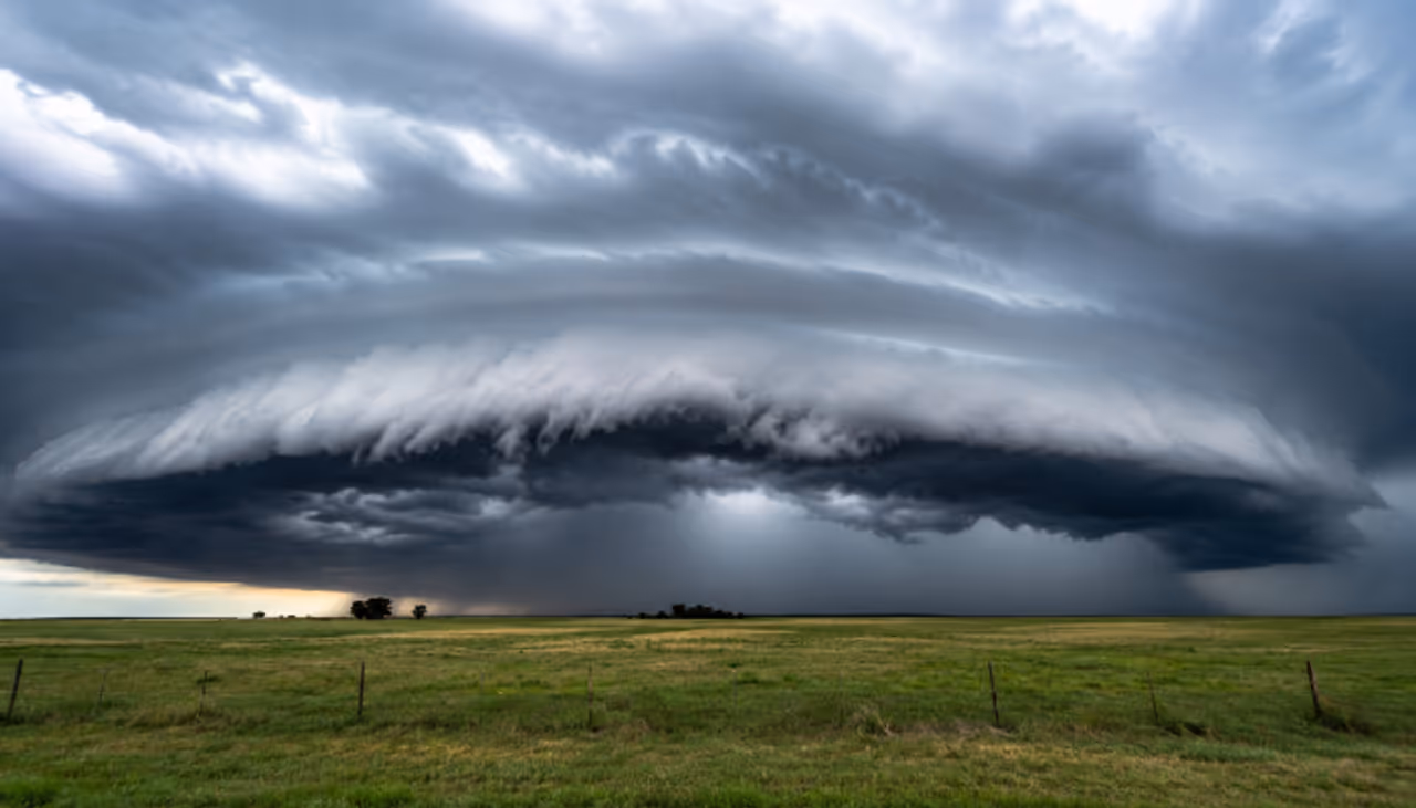 What Is a Shelf Cloud? What Is a Shelf Cloud?