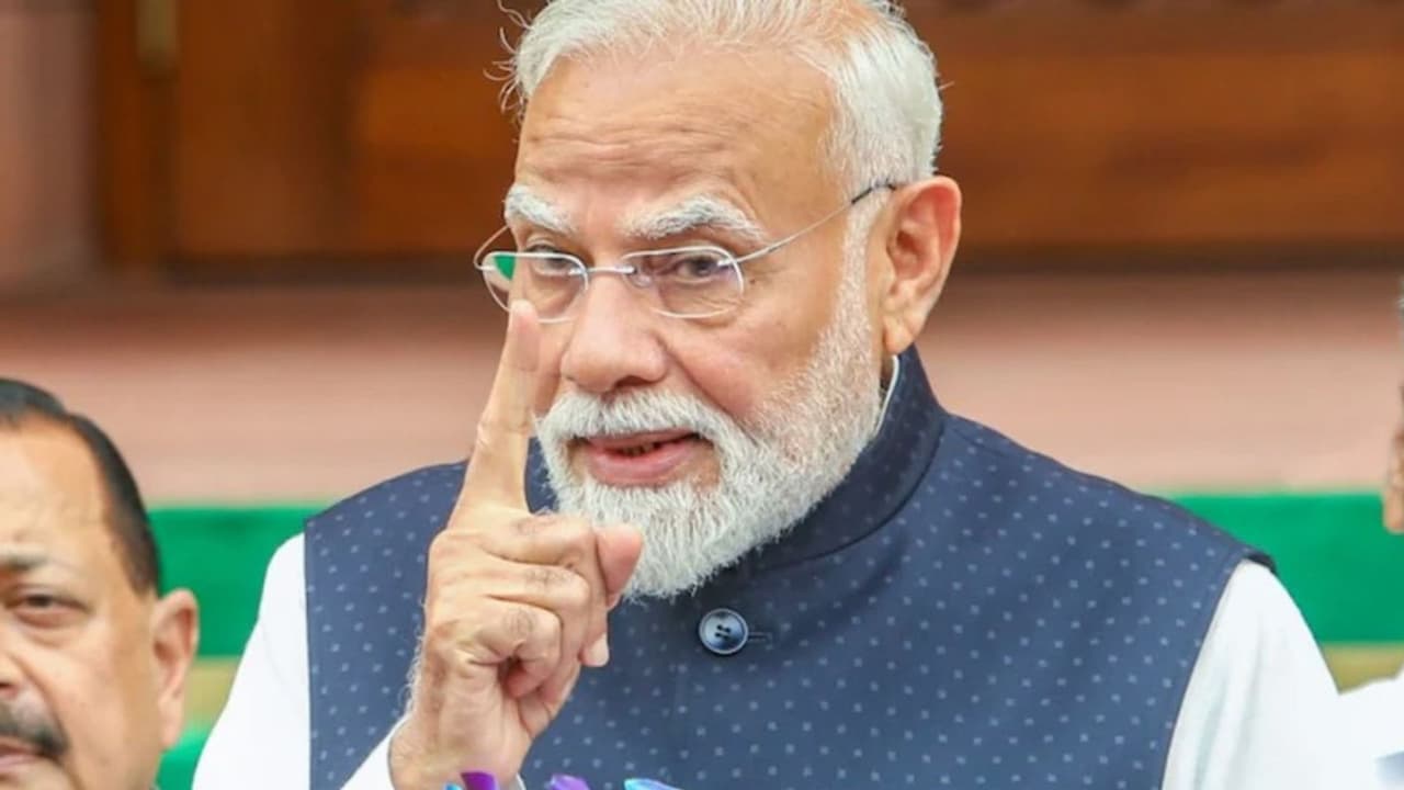 పేపర్ లీక్ కేసులకు ఫాస్ట్ట్రాక్ కోర్టులు.. పేపర్ లీక్ కేసులకు ఫాస్ట్ట్రాక్ కోర్టులు..
