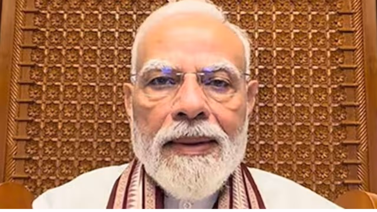 ప్రధాని క్షమించడంతో కొత్త జీవితం దక్కింది: బాలిక తల్లి ప్రధాని క్షమించడంతో కొత్త జీవితం దక్కింది: బాలిక తల్లి