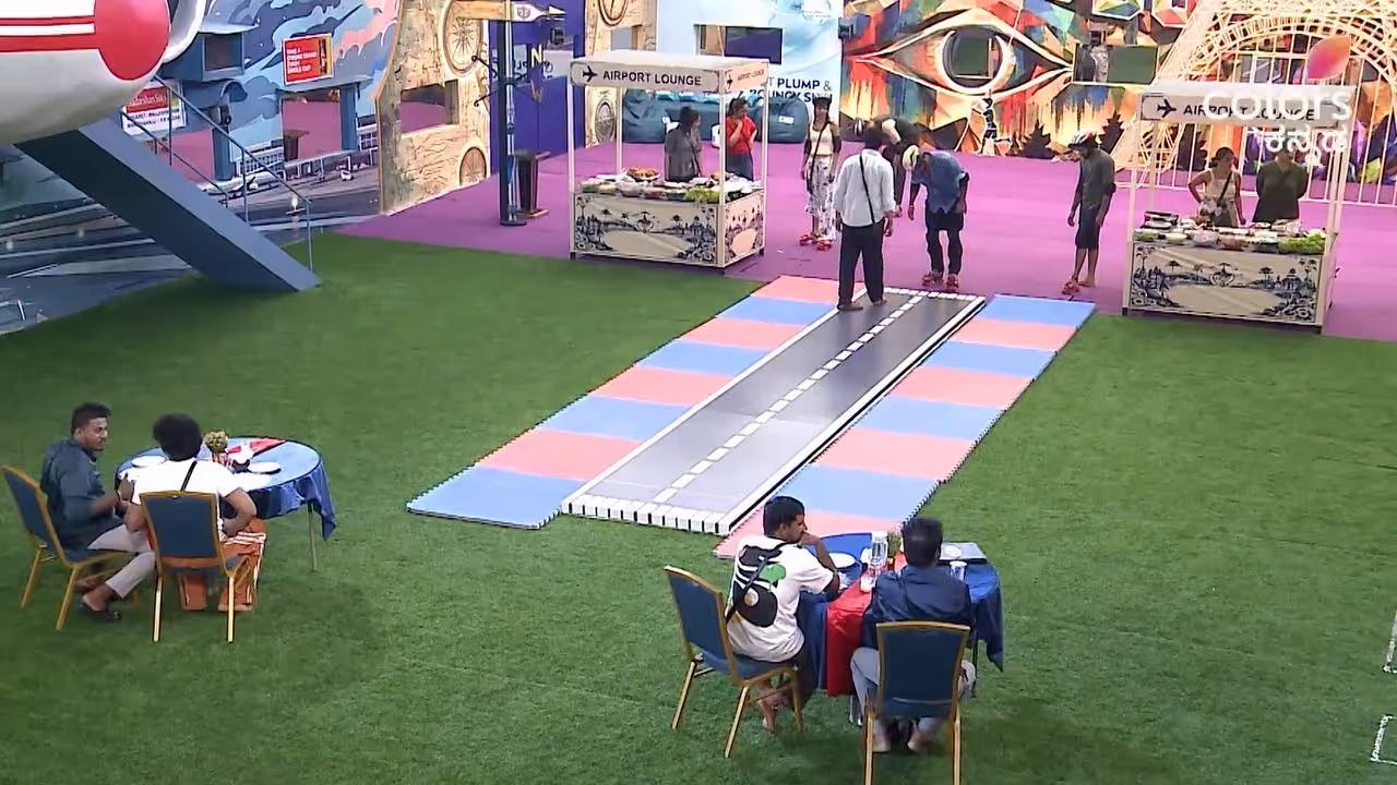 Contestants follow a woman's commands! Contestants follow a woman's commands!
