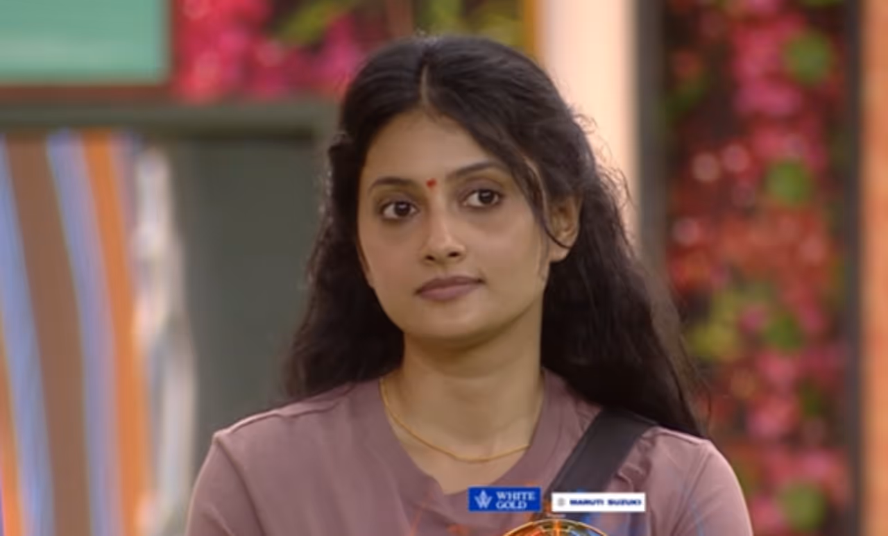 దేబ్జానీ చుట్టూనే బిగ్ బాస్ తెలుగు 10 కంటెంట్ దేబ్జానీ చుట్టూనే బిగ్ బాస్ తెలుగు 10 కంటెంట్