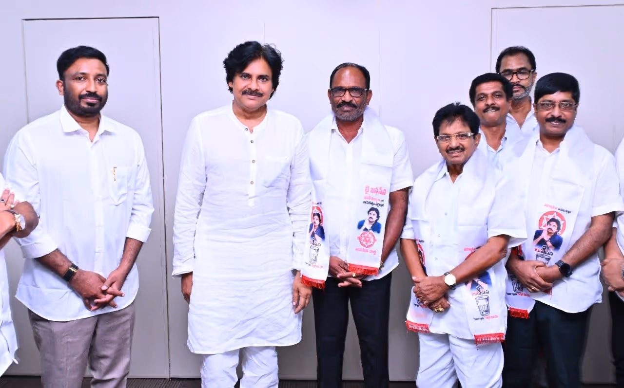 జనసేనలోకి మాజీ ఎమ్మెల్యే వరుపుల జనసేనలోకి మాజీ ఎమ్మెల్యే వరుపుల