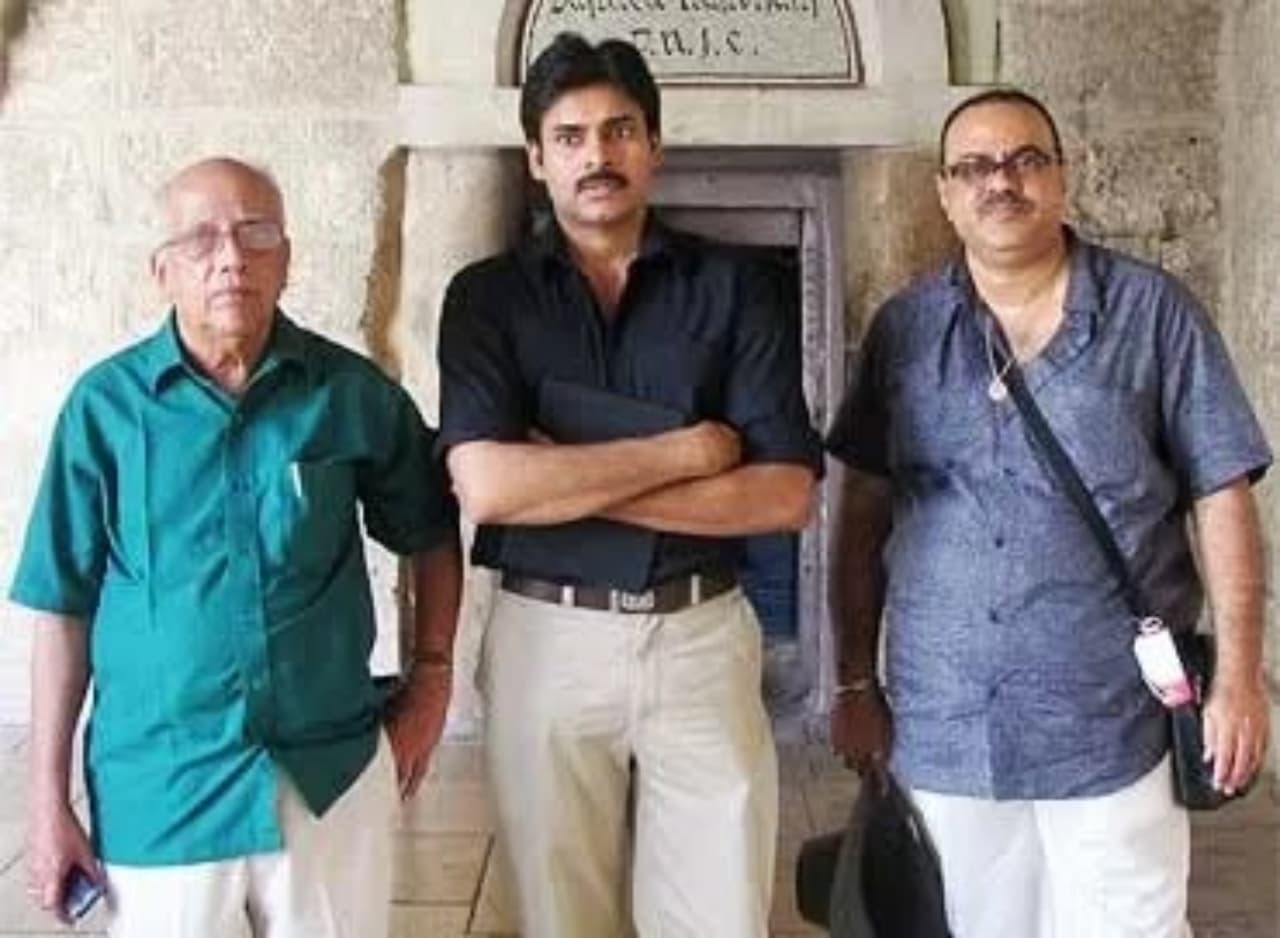 పవన్ కళ్యాణ్, సింగీతం శ్రీనివాసరావు కాంబినేషన్లో సినిమా పవన్ కళ్యాణ్, సింగీతం శ్రీనివాసరావు కాంబినేషన్లో సినిమా