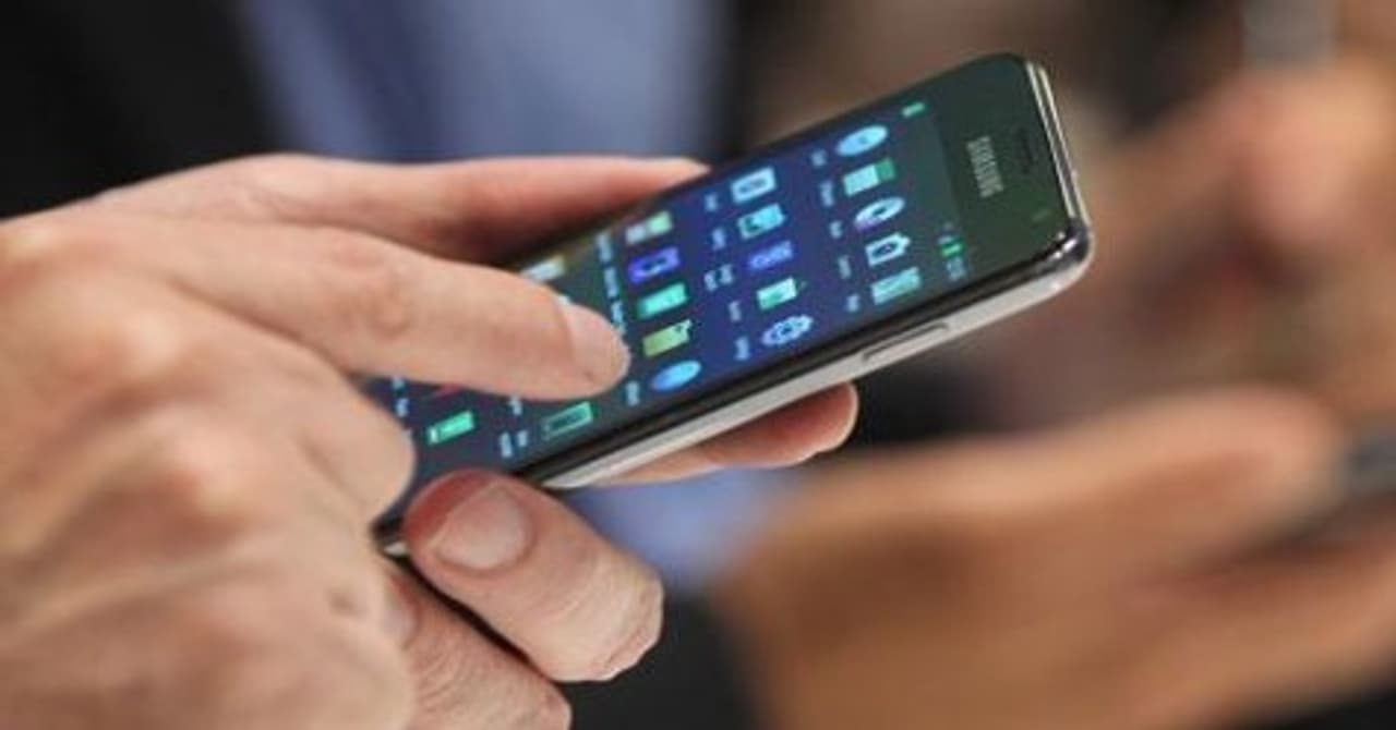 ಎದ್ದ ತಕ್ಷಣ ಮೊಬೈಲ್ ನೋಡ್ತೀರಾ? ಸಮಸ್ಯೆ ಖಚಿತ! ಎದ್ದ ತಕ್ಷಣ ಮೊಬೈಲ್ ನೋಡ್ತೀರಾ? ಸಮಸ್ಯೆ ಖಚಿತ!