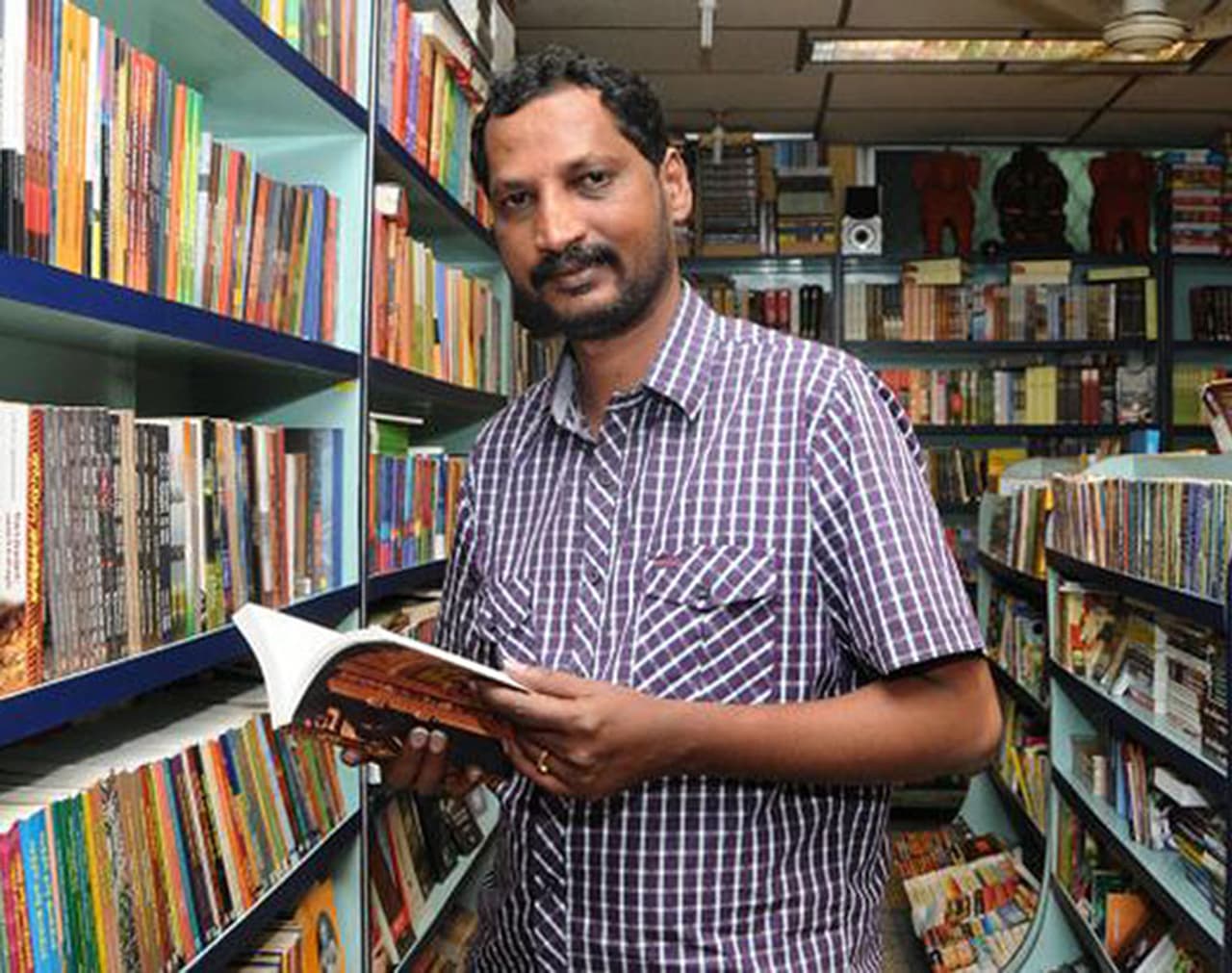 Na Muthukumar