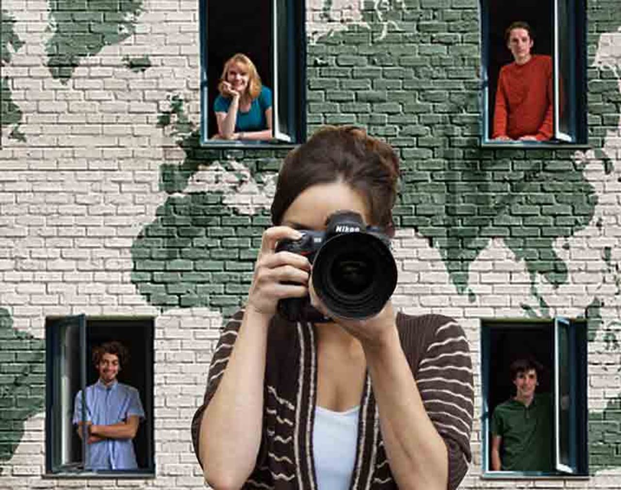 <p>Thinking of how to click beautiful night shots in the city? Just mix artificial and natural light for ideal pictures</p><p> </p> <p>Thinking of how to click beautiful night shots in the city? Just mix artificial and natural light for ideal pictures</p><p> </p>