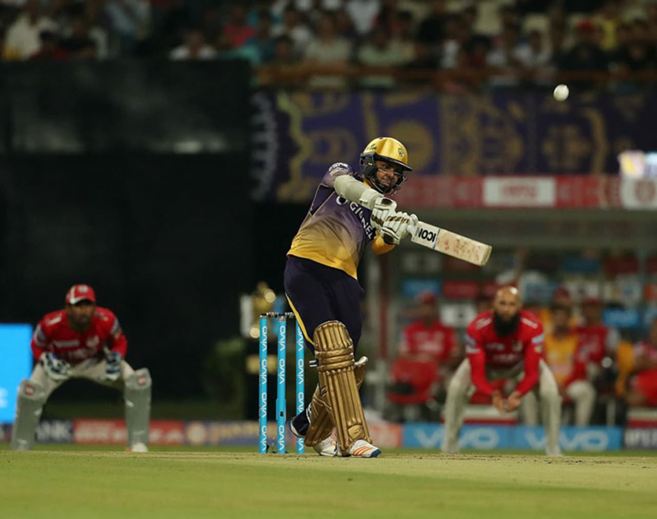 <p>1. சுனில் நரைன் (தொடக்க வீரர், ஸ்பின்னர்)<br /> </p> <p>1. சுனில் நரைன் (தொடக்க வீரர், ஸ்பின்னர்)<br /> </p>