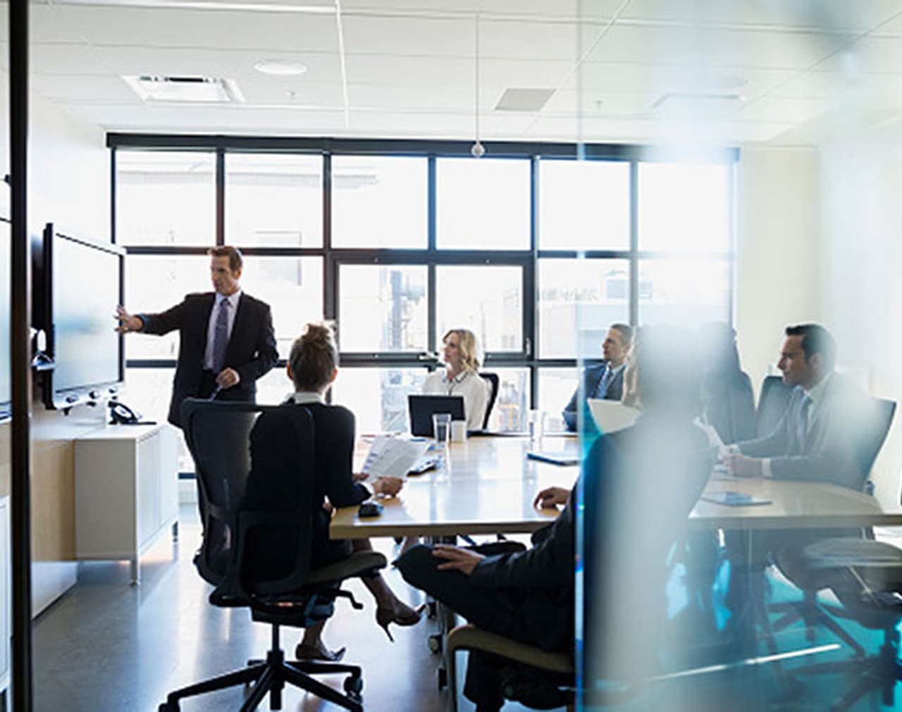 <p><strong>Keep your conversation short and simple: </strong></p><p>Your boss is a busy person, so when you do approach him / her with a query, ensure that you keep your conversation to a minimum, and address the issue or concern in a short and simple manner. Don’t overcomplicate things and hem and haw when you start your conversation.<br /> </p> <p><strong>Keep your conversation short and simple: </strong></p><p>Your boss is a busy person, so when you do approach him / her with a query, ensure that you keep your conversation to a minimum, and address the issue or concern in a short and simple manner. Don’t overcomplicate things and hem and haw when you start your conversation.<br /> </p>