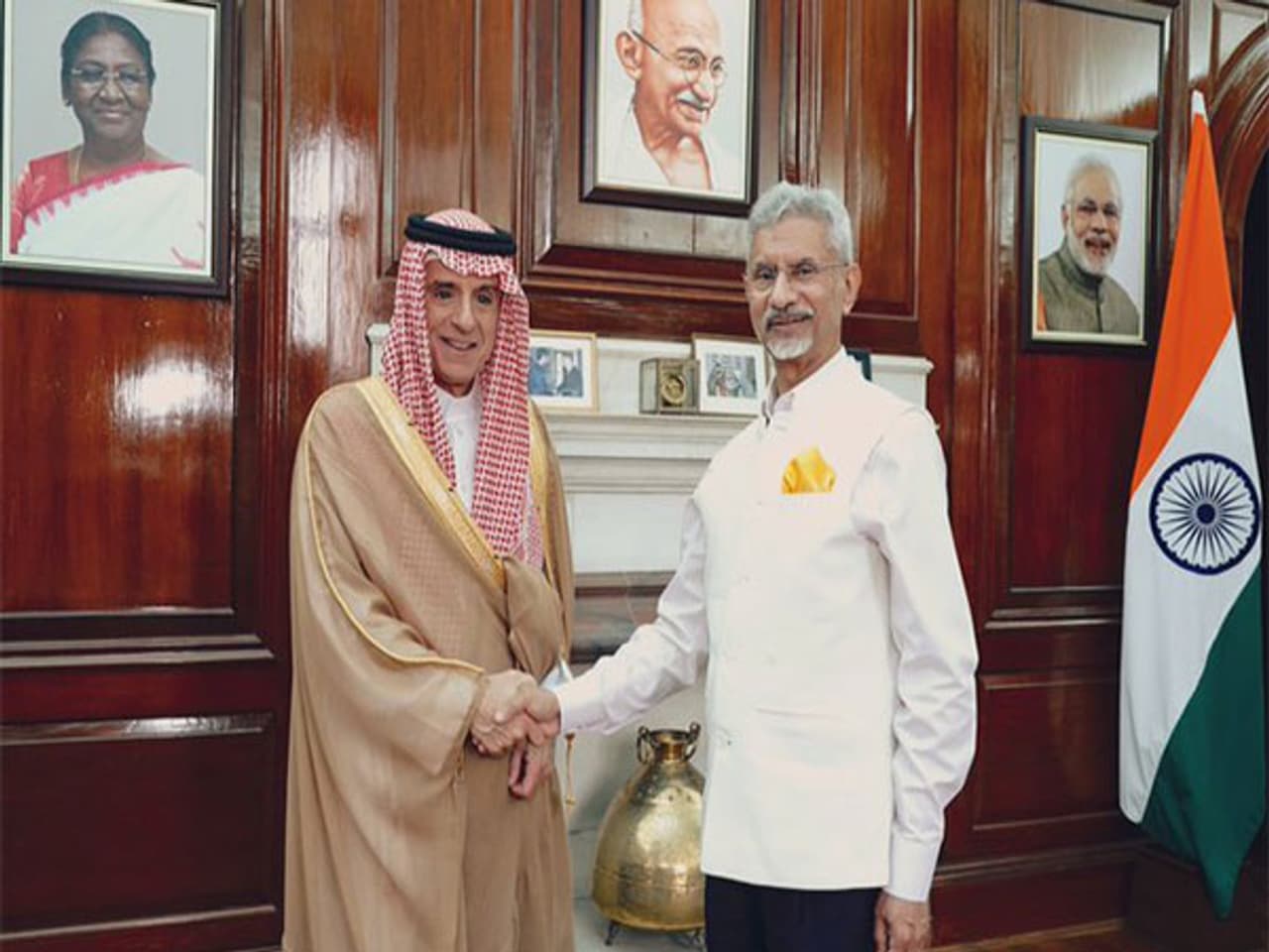Saudi Arabia Supports India