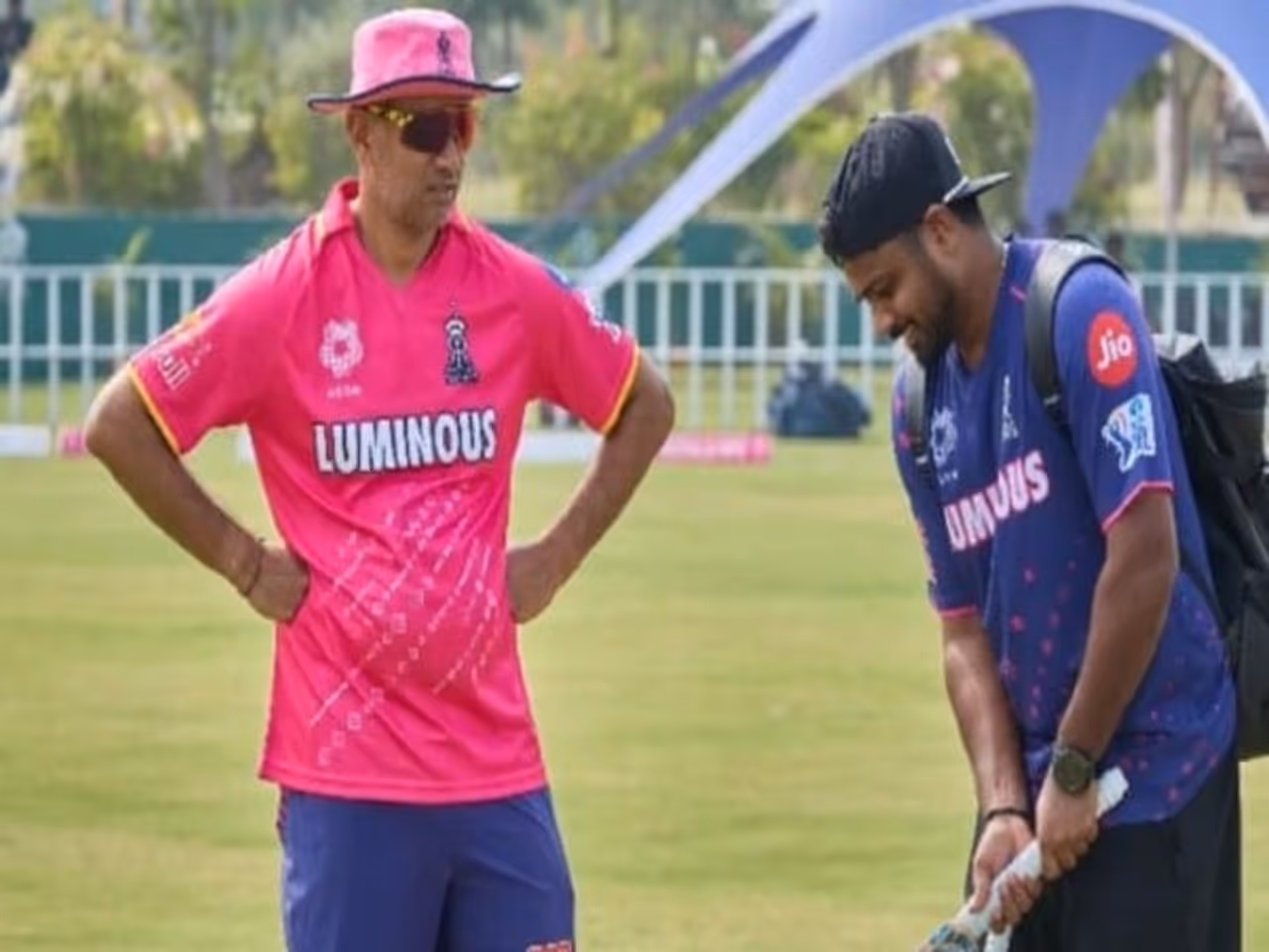 অধিনায়ক সঞ্জু স্যামসনের সঙ্গে মতবিরোধের জেরেই কি পদত্যাগ করলেন রাহুল দ্রাবিড়?