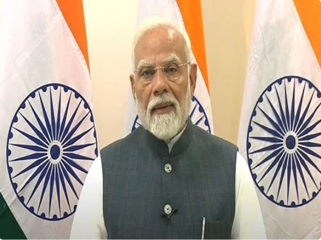 জম্মু কাশ্মীর সফরে প্রধানমন্ত্রী 