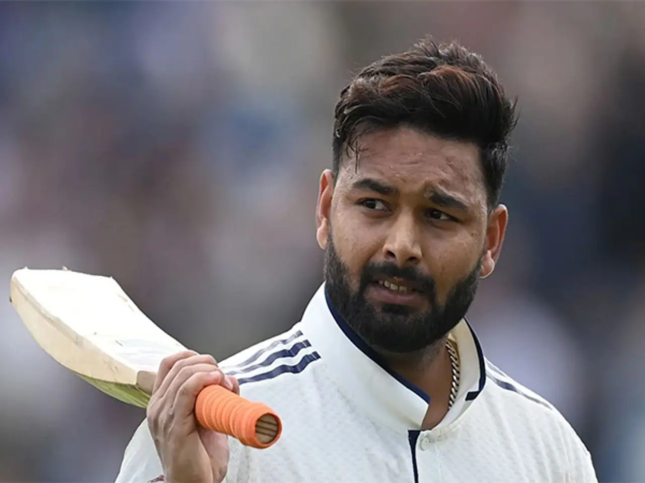 पंतने विचारला प्रश्न