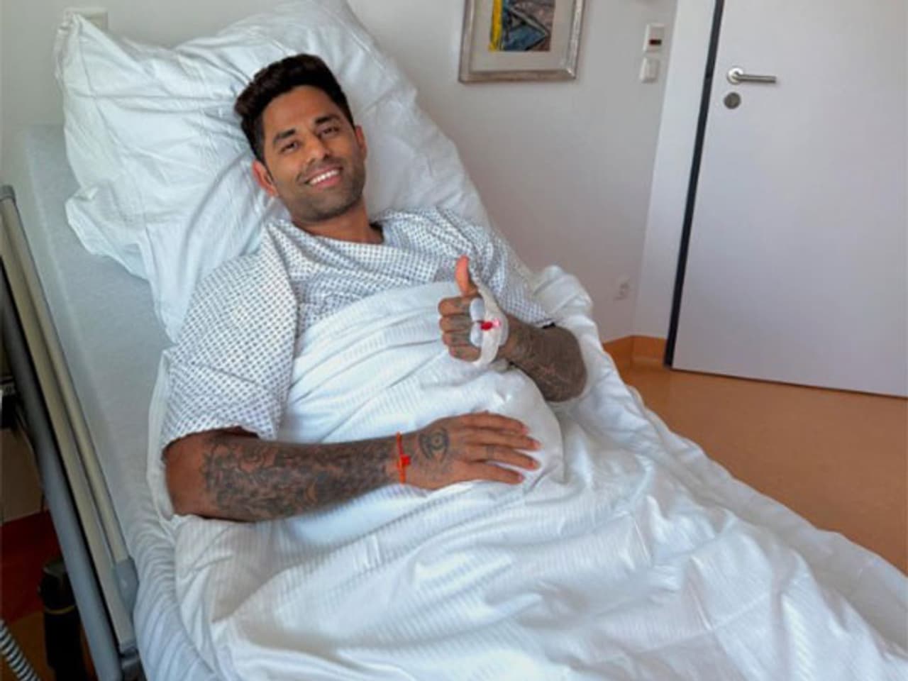 জার্মানিতে স্পোর্টস হার্নিয়া অস্ত্রোপচার করিয়েছেন, এশিয়া কাপের আগে ফিট হয়ে উঠবেন সূর্যকুমার?