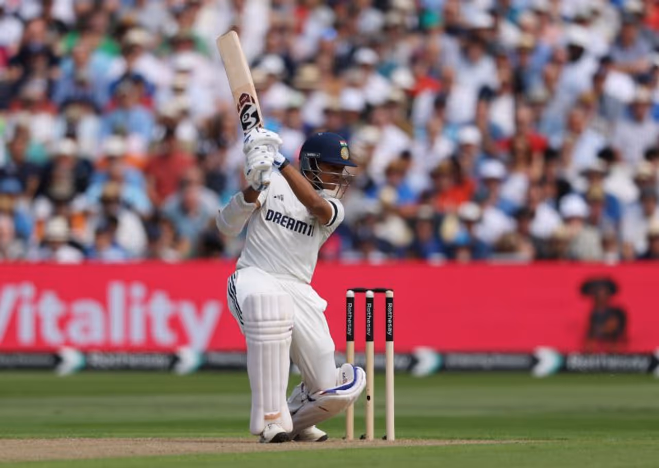 യശസ്വി ജയ്സ്വാള് യശസ്വി ജയ്സ്വാള്