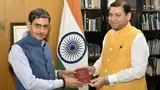 Cultural Envoy Sundeep Bhutoria Calls on West Bengal Governor; Presents Handwritten Copy of Tagore’s Gitanjali